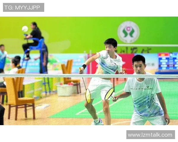 成都羽毛球队进攻战术解析与热点动态探讨 成都羽毛球队进攻战术解析与热点动态探讨